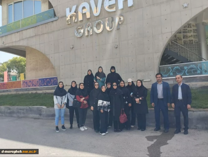 بازدید دانشجویان رشته تربیت بدنی از کارخانه شیشه سازی